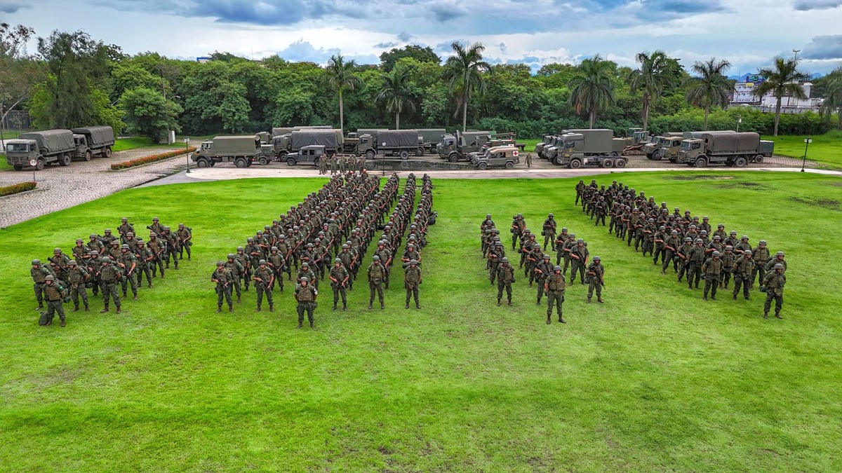 Rio de Janeiro Mobilizes 60+ Teams & 6K Items for Rain Victims